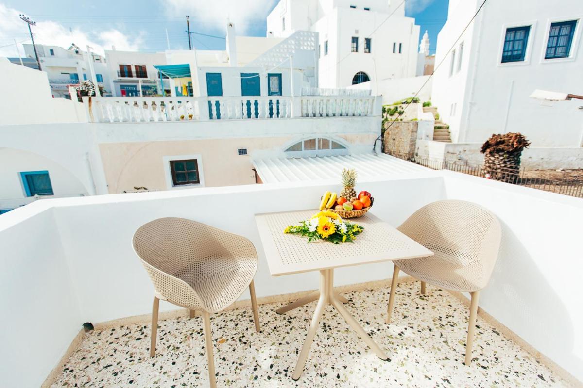 Floresita Apartment Fira  Eksteriør billede